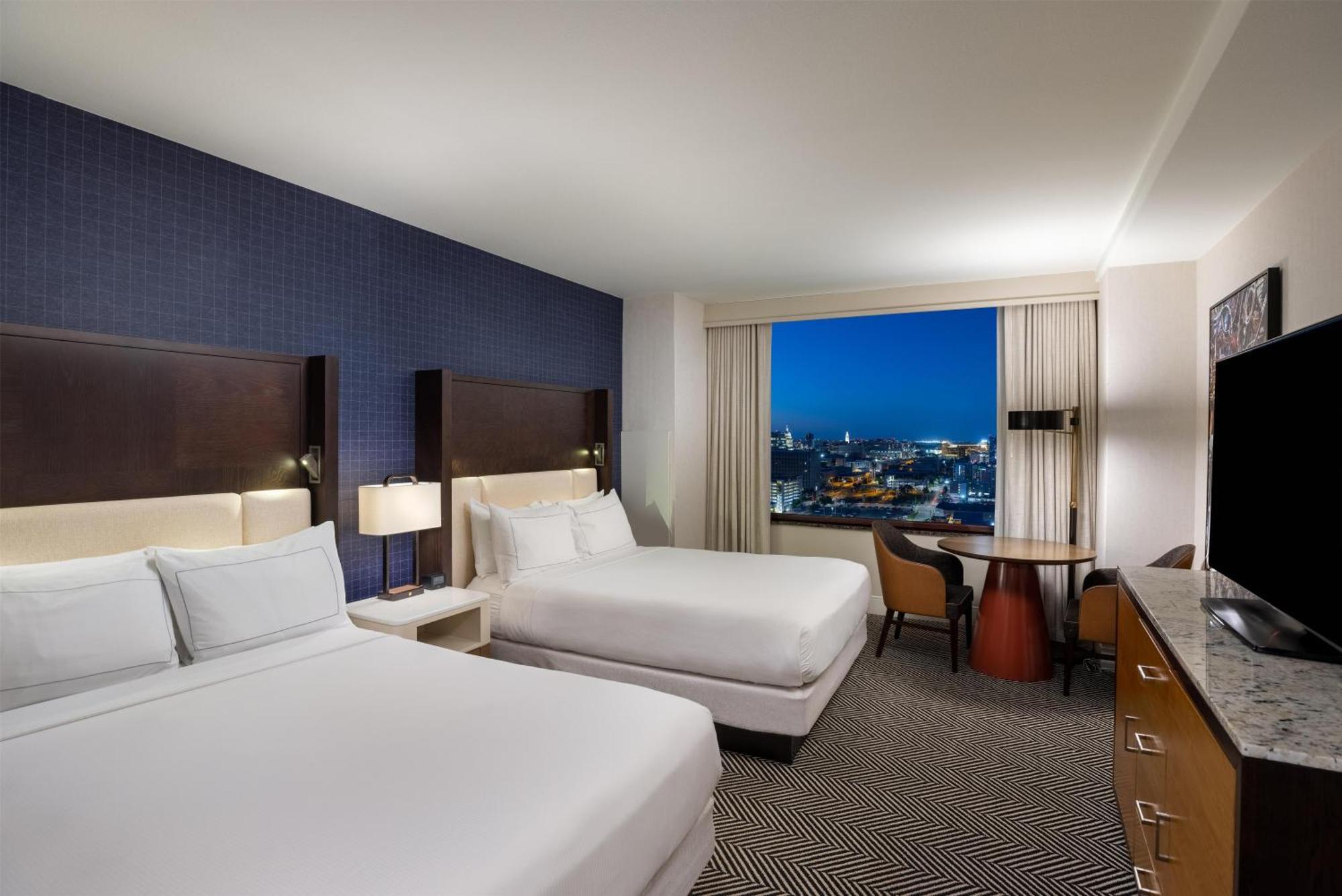 Queen Room Two Queen Beds City View