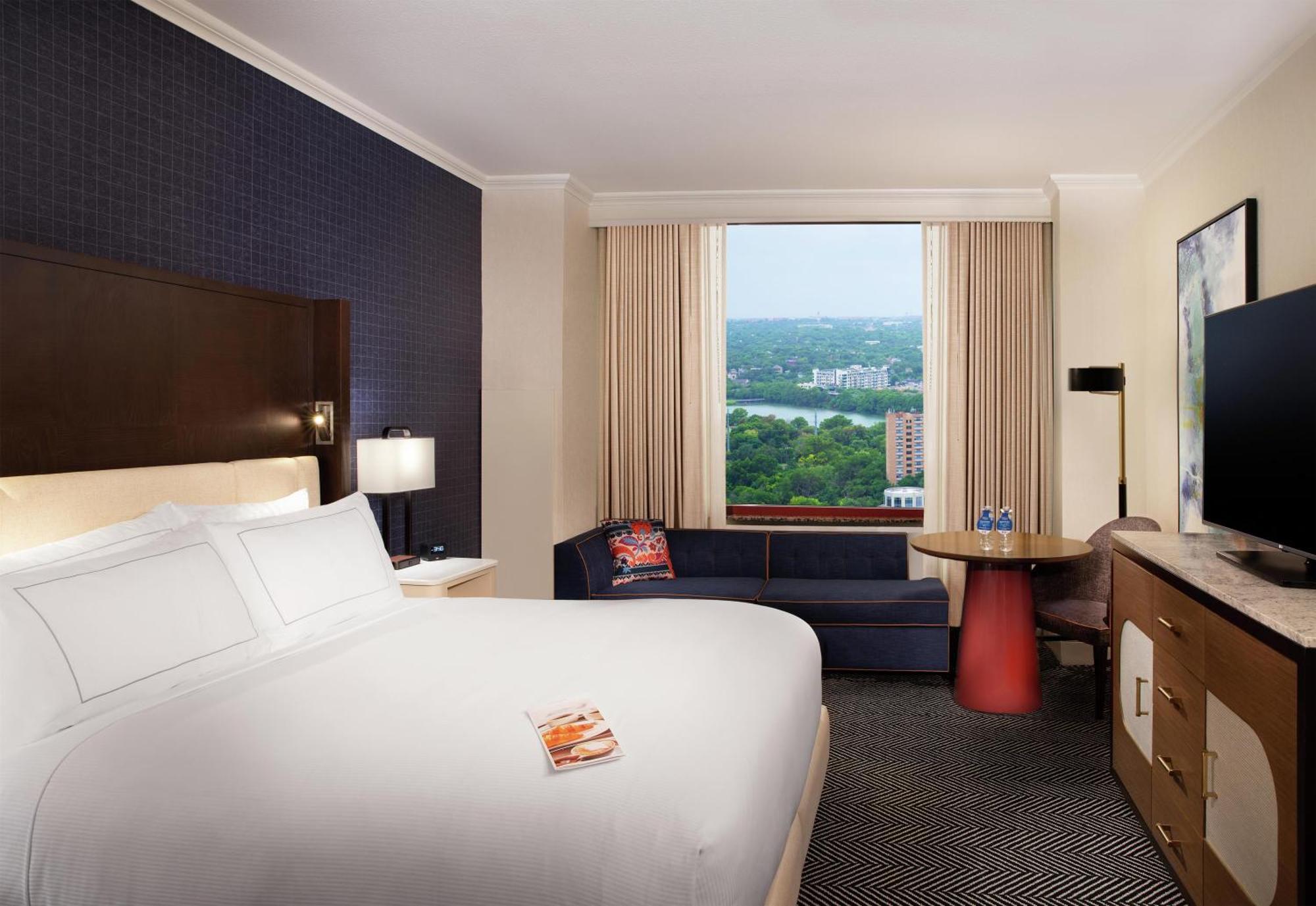 King Room Skyline View